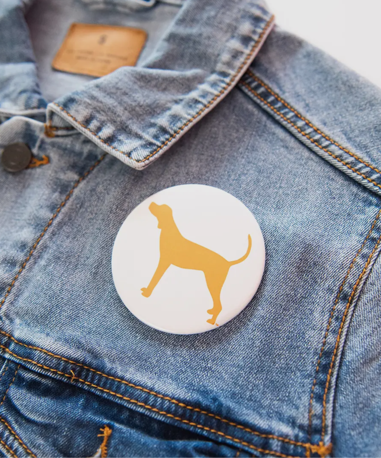 Smokey Dog Button